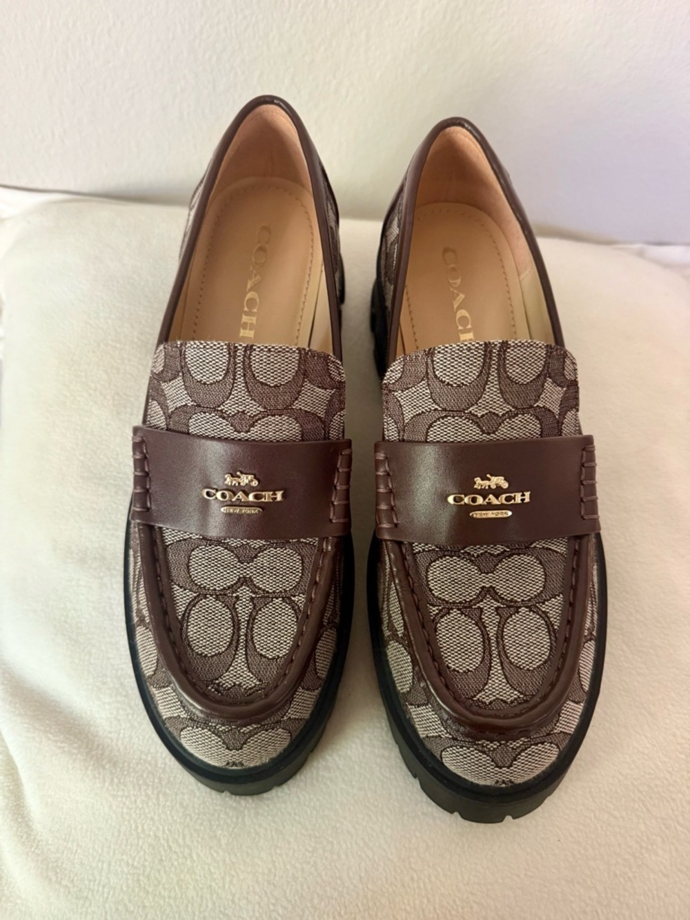 COACH Women Brown Lucy Leather Platform Loafer. size 7. EUR 37.5